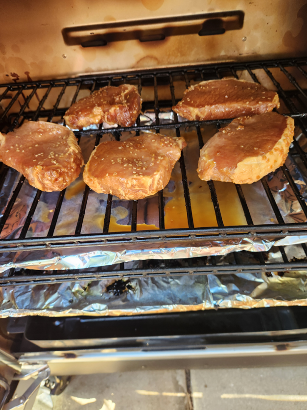 Click image for larger version

Name:	Chops 1.png
Views:	22
Size:	860.3 KB
ID:	3927